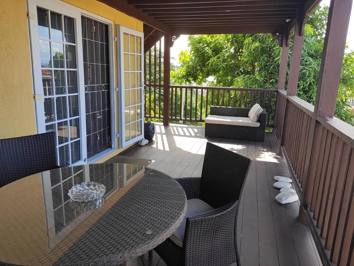 Garden Studio Flat Mango Walk Appartement Montego Bay Buitenkant foto